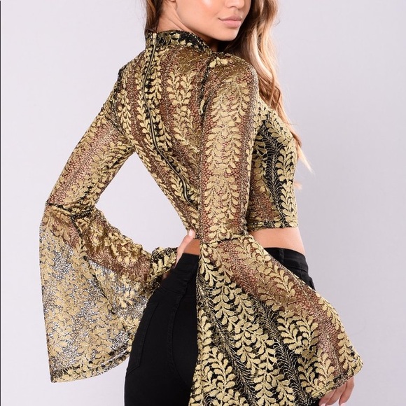 Fashion Nova Hailee Bell Sleeve Top - Picture 4 of 5